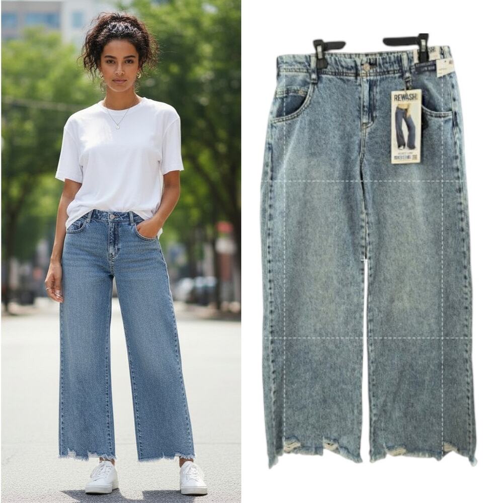 Rewash Low Rise Relaxed Flare Jeans Women's Size 3/26  Light Wash Raw Hem Denim